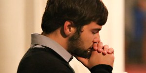 Najbolj priljubljena molitev – takoj za očenašem in zdravamarijo