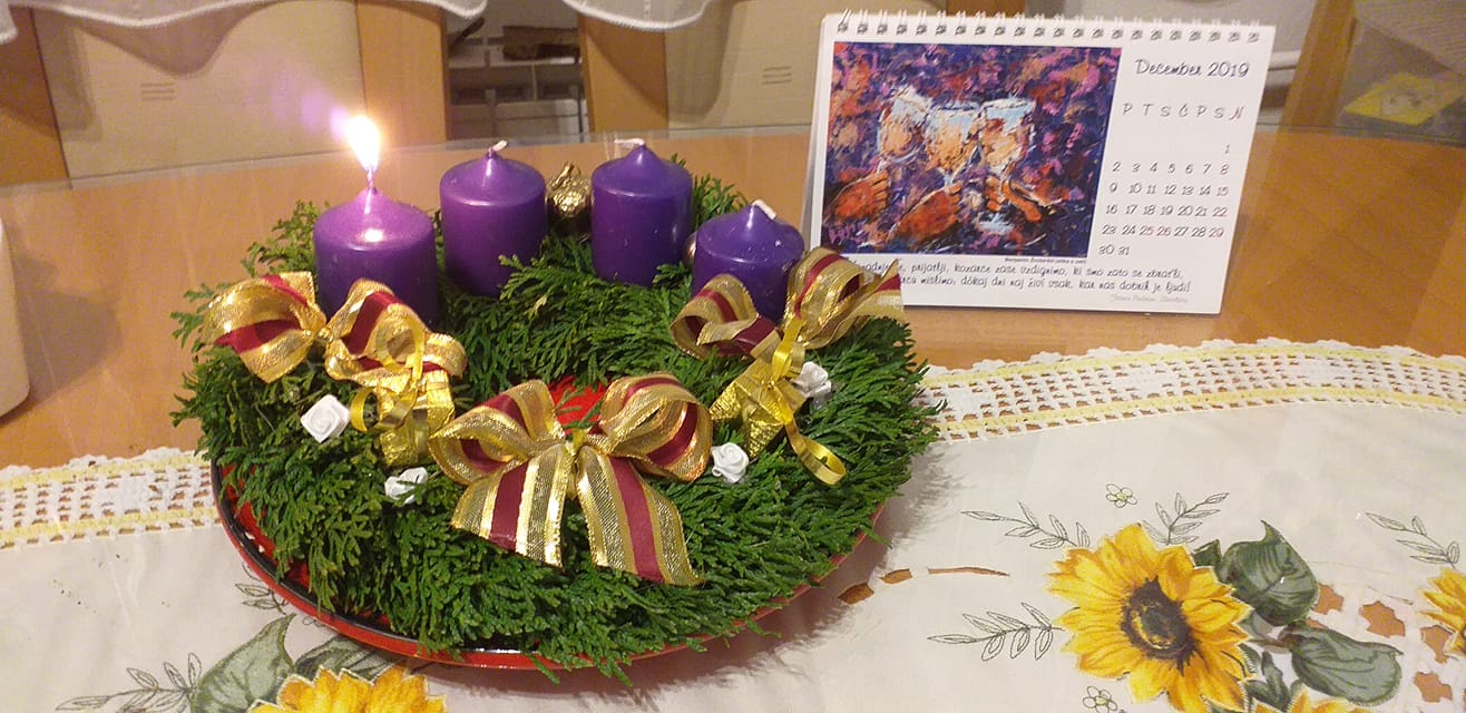 ADVENT WREATH