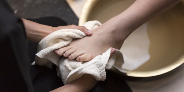 WASHING, FEET