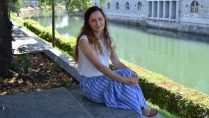 NINA PREŠERN GOSPODIČNA KNJIGA