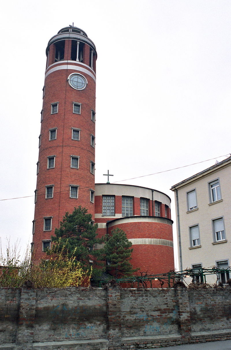 800px-CrkvaSvetogAntuna.jpg