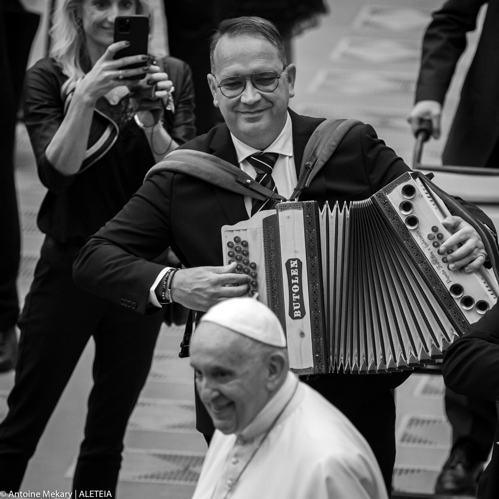 pope francis denis novato