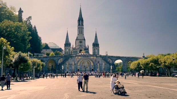 LOURDES