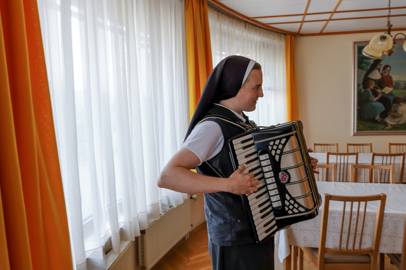 s. Klara Jarc