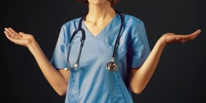 Medicinska sestra mi je ponudila popolno zdravilo proti osamljenosti